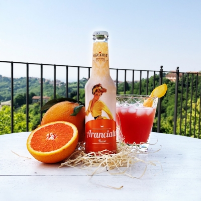 Macario, Aranciata Rossa, Rode Oranje Soda fles 275 ml Macario, Aranciata Rossa, Rode Oranje Soda fles 275 ml